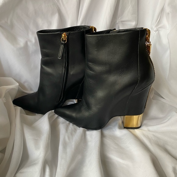 Ankle boots - Picture 3 of 9